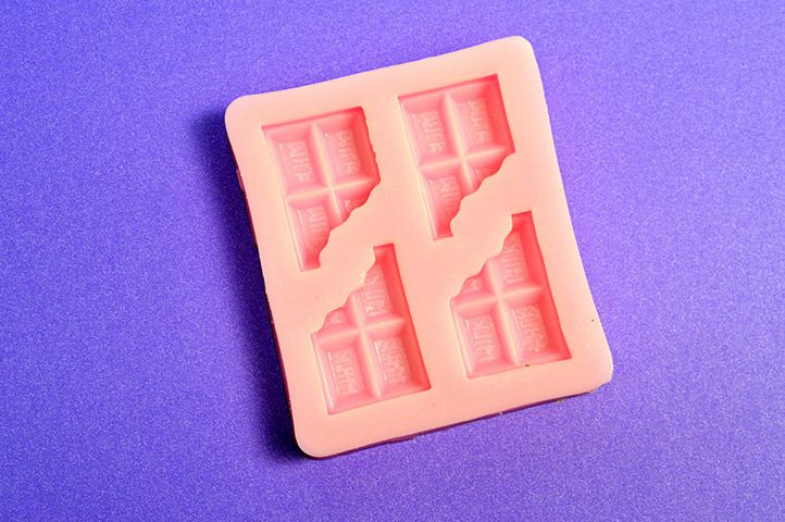 Molde silicona rosa 4 tabletas de chocolate