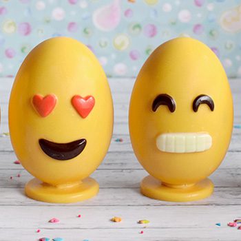 set de 2 placas Parpen huevos emoticones enamorados