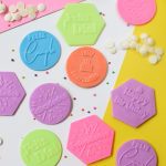 Set de 2 placas de acetato Parpen toppers frases festivas variadas