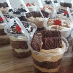 Vasitos descartables transparentes de 110 cc con cucharitas x 20 u