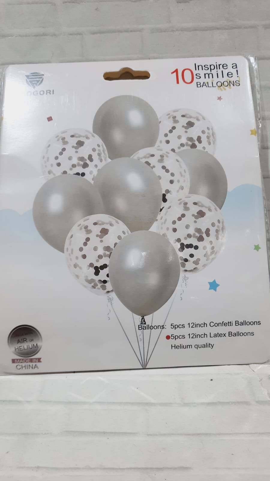Set de 10 globos perlados y confetti plateados
