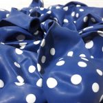 Globos de látex estampados Azul con lunares blancos x 10 u