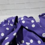 Globos de látex estampados violeta con lunares blancos x 10 u