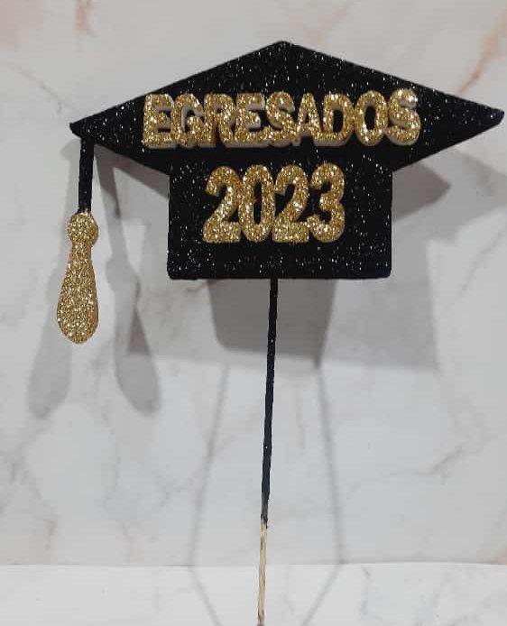 FRASE DE EGRESADOS BIRRETE 2023