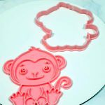 Cortante con sello para cookie Mono