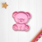 Cortante plástico de cookie con sello Oso del bosque