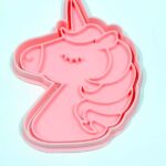 Cortante plástico con sello para cookie o galletita unicornio perfíl