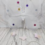 Set de alas de mariposa de tul con vincha y varita color blanco