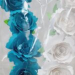 Set de 4 flores de cartulina con hojas color turquesa