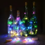 Guirnalda de luces led de alambre multicolor x 20 u con corcho a pila  incluida