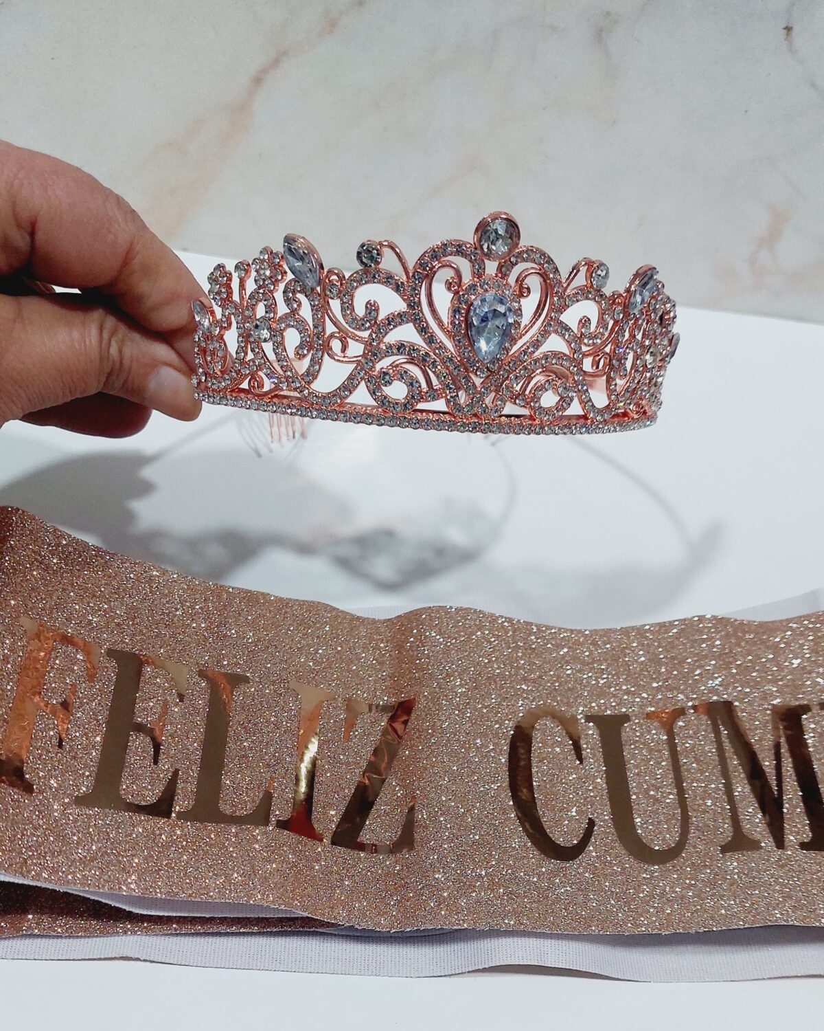 Corona tiara de metalcn banda rosa gold scaled