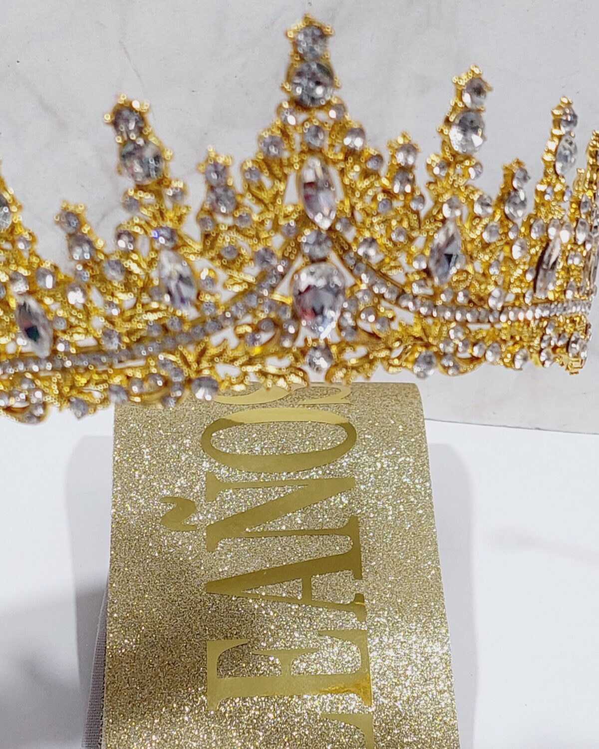 corona tiara de metal con strass dorada grande 1 con banda scaled