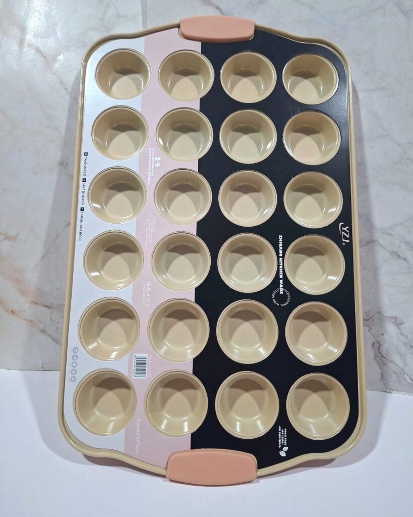 Molde de cupcakes x 24 u salmon