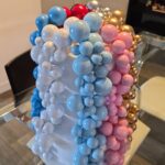 Set de 20 esferas plásticas tamaños variados con alambre blancas