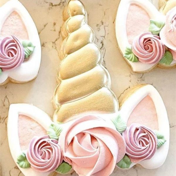 Cortante plástico con sello para cookie o galletita unicornio cuerno y orejas - Imagen 2